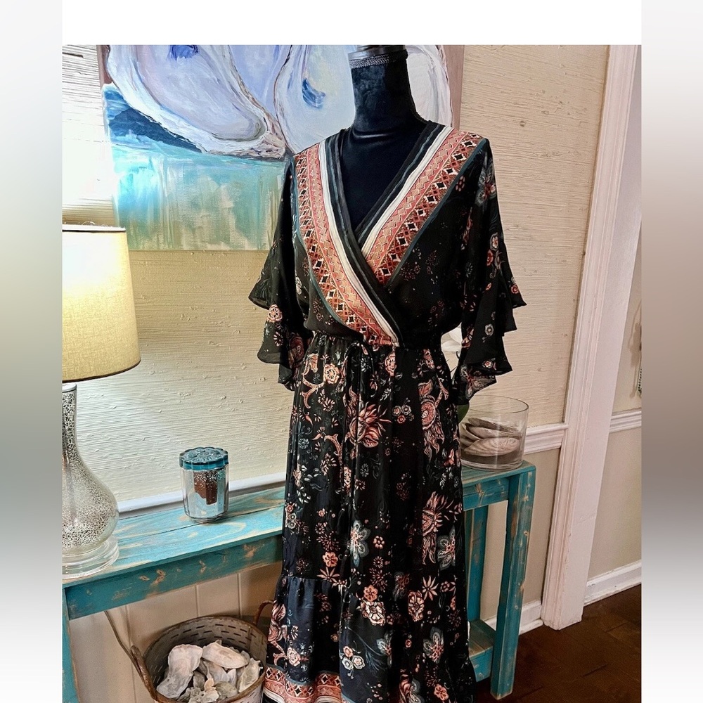 dress Lovestitch Love stitch black  midi ruffle size medium